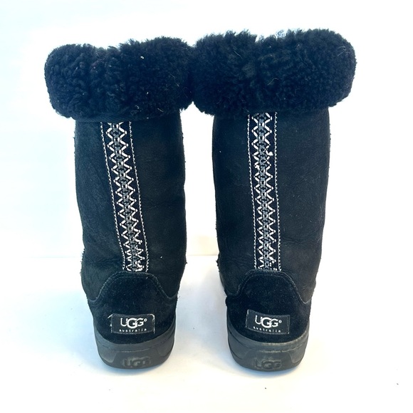 UGG ultra tall Tasman braid black shearling boots, size 9 - Picture 1 of 7